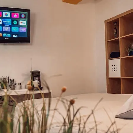 Herkules - Privates Zwei Am Waldrand Mit 2x Smart Tv Und Kostenlosen Parkplätzen